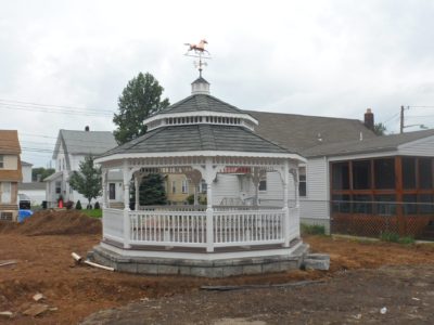 18' Octagon, Colonial Rails, Turned Posts, Wavy Fascia, Pagoda Roof, Asphalt Shingles